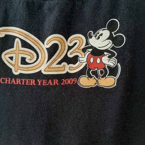 DISNEY D23 MICKEY MOUSE TEE SHIRT - Picture 7 of 8